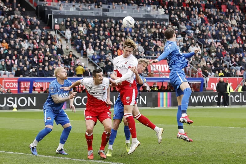 Eredivisie 2025-2026 FC Utrecht v AZ Alkmaar
