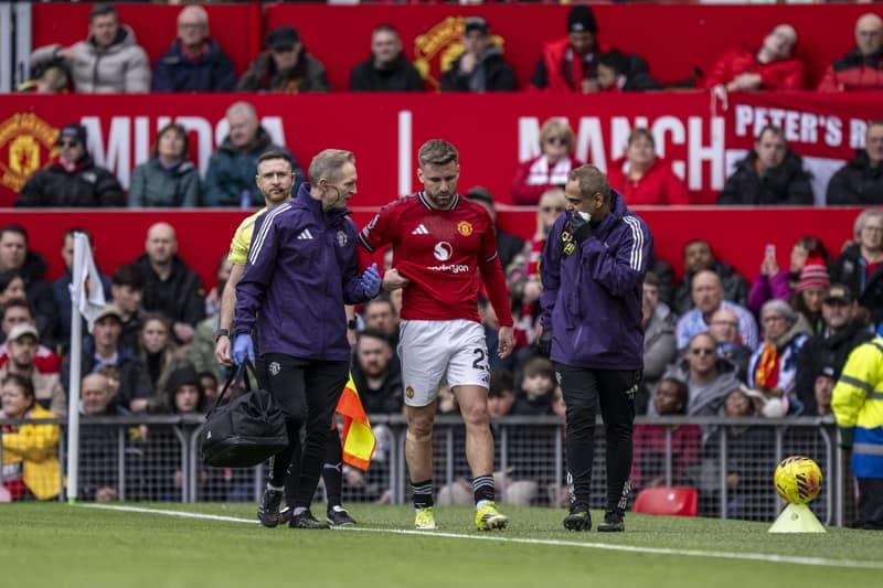 Premier League - Manchester United v Crystal Palace
