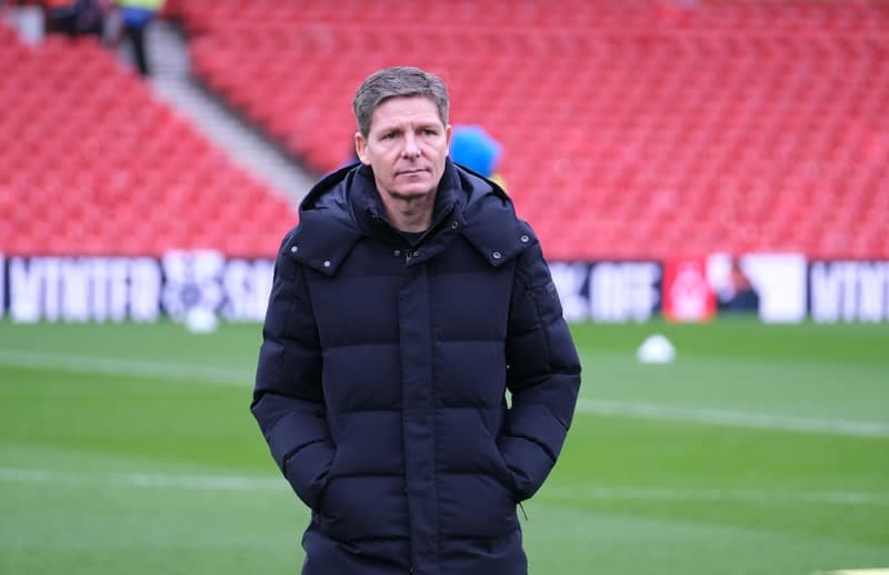 Football. Premier League. Nottingham Forest - Crystal Palace. 26.02.2001