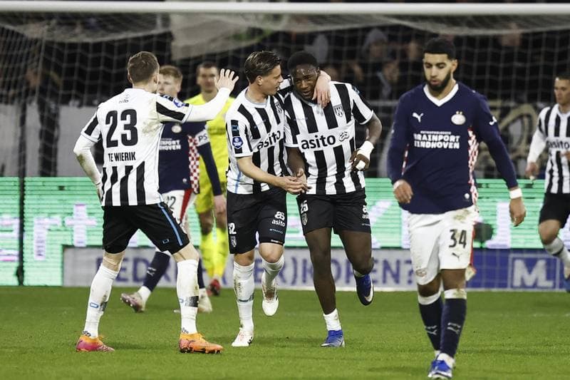 Football. Eredivisie. Heracles Almelo - PSV. 28.02.2026