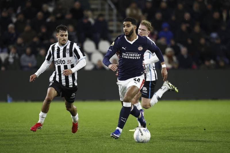 Football. Eredivisie. Heracles Almelo - PSV. 28.02.2026