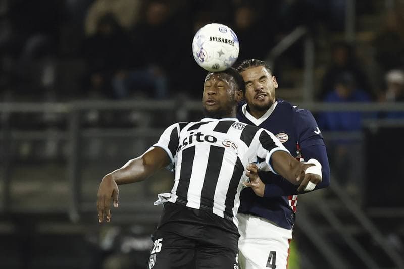Football. Eredivisie. Heracles Almelo - PSV. 28.02.2026