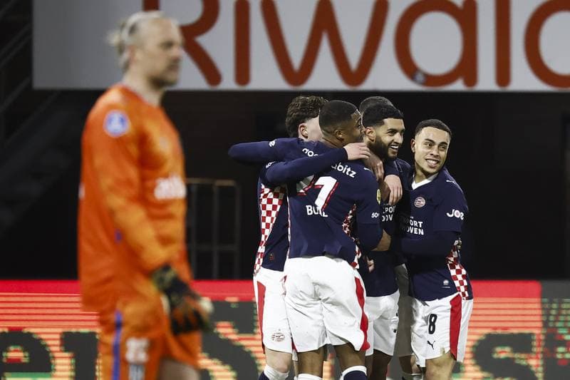 Football. Eredivisie. Heracles Almelo - PSV. 28.02.2026