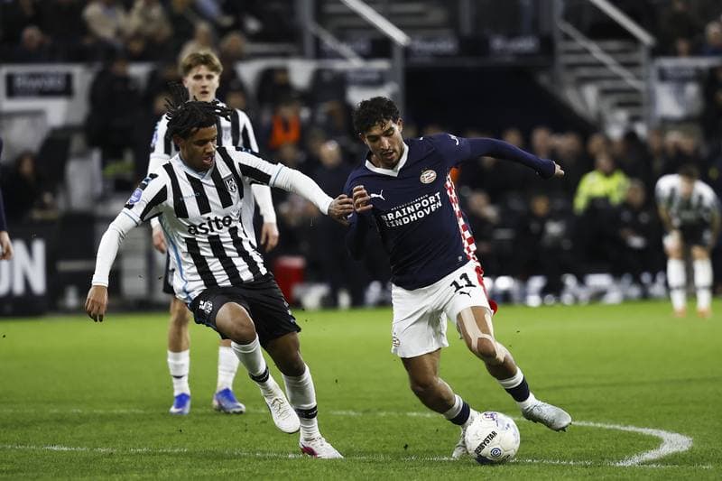 Football. Eredivisie. Heracles Almelo - PSV. 28.02.2026