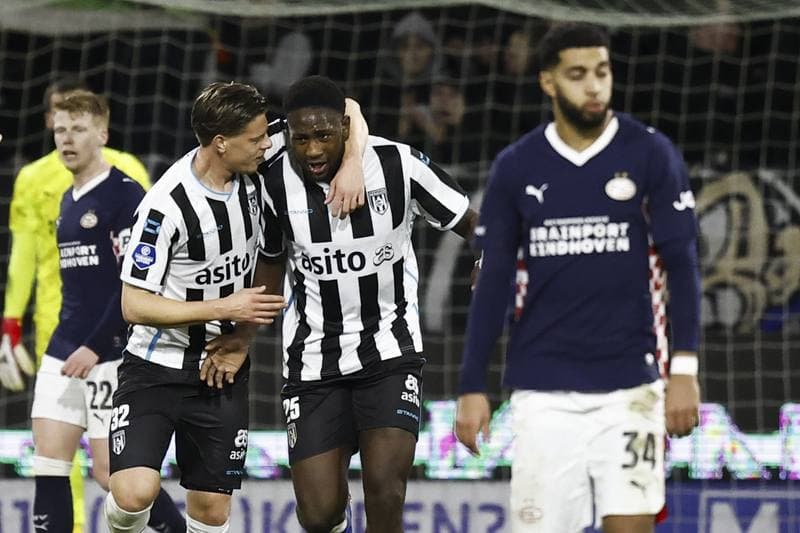 Football. Eredivisie. Heracles Almelo - PSV. 28.02.2026
