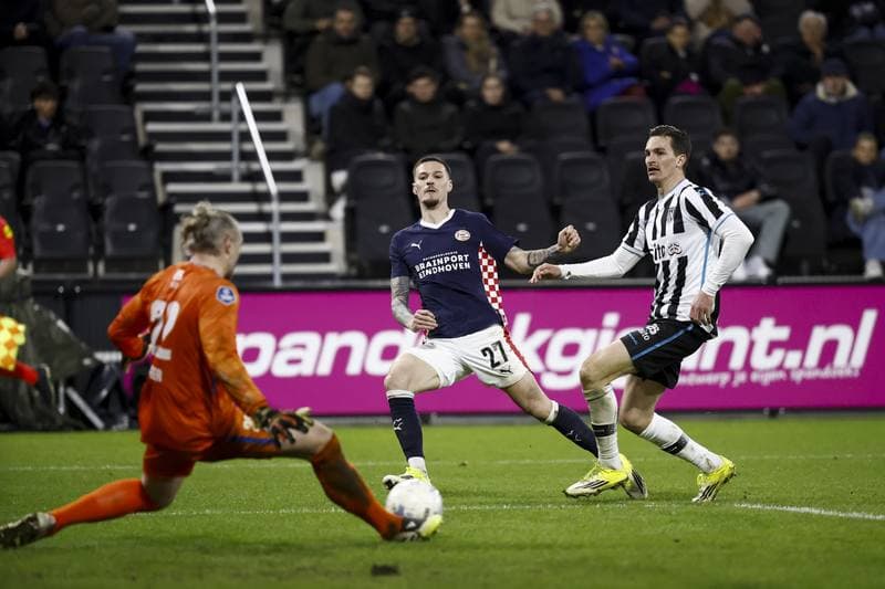 Football. Eredivisie. Heracles Almelo - PSV. 28.02.2026