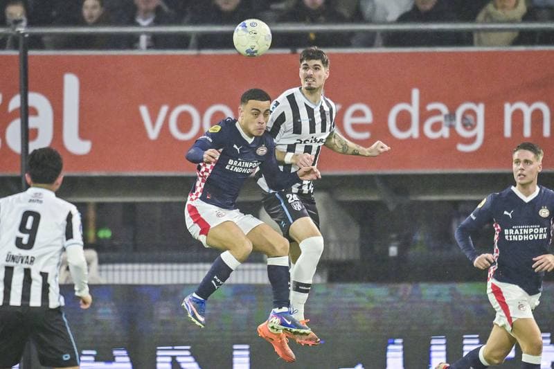 Football. Dutch Eredivisie. Heracles Almelo - PSV. 28.02.2026