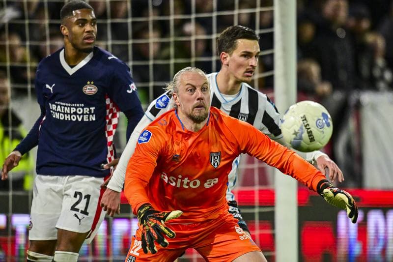 Football. Dutch Eredivisie. Heracles Almelo - PSV. 28.02.2026