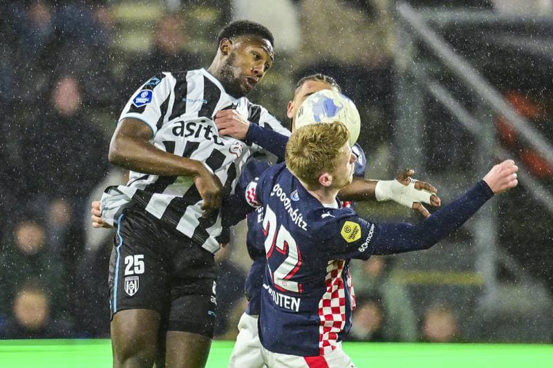 Football. Dutch Eredivisie. Heracles Almelo - PSV. 28.02.2026