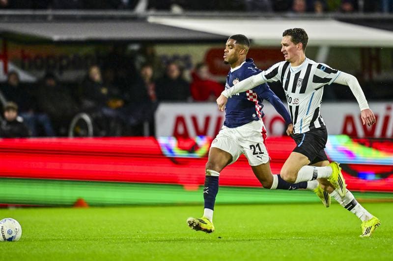 Football. Dutch Eredivisie. Heracles Almelo - PSV. 28.02.2026