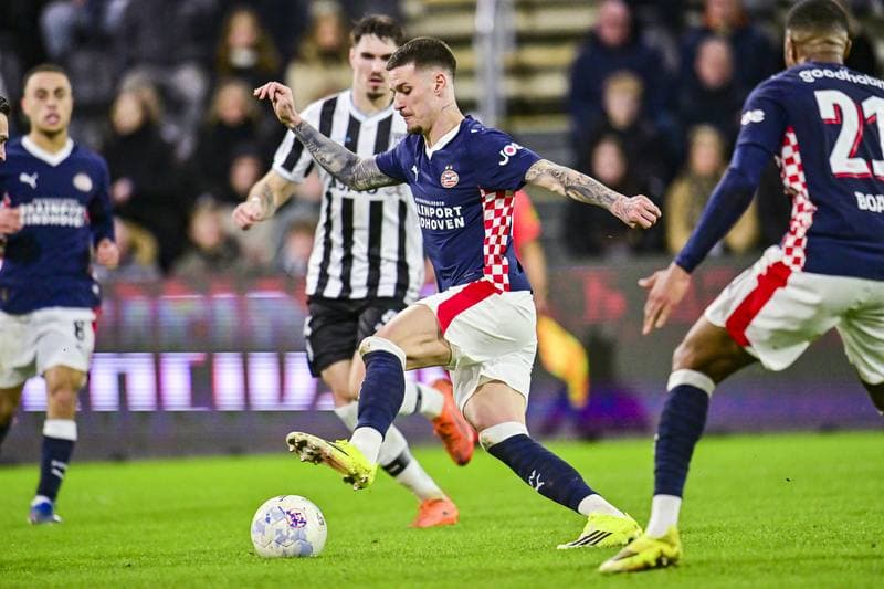 Football. Dutch Eredivisie. Heracles Almelo - PSV. 28.02.2026