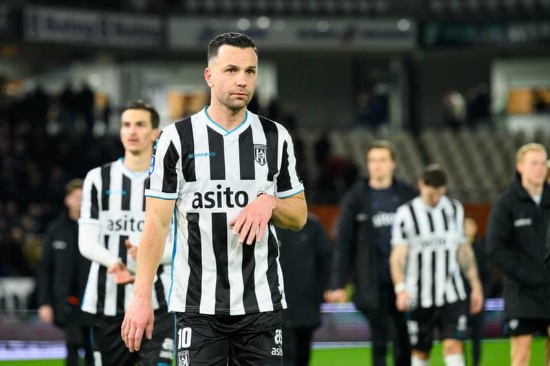 Football. Dutch Eredivisie. Heracles Almelo - PSV. 28.02.2026