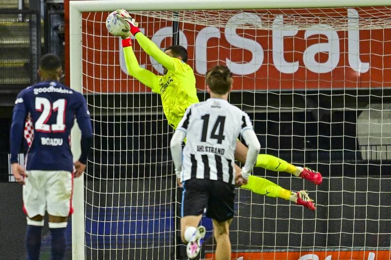 Football. Dutch Eredivisie. Heracles Almelo - PSV. 28.02.2026