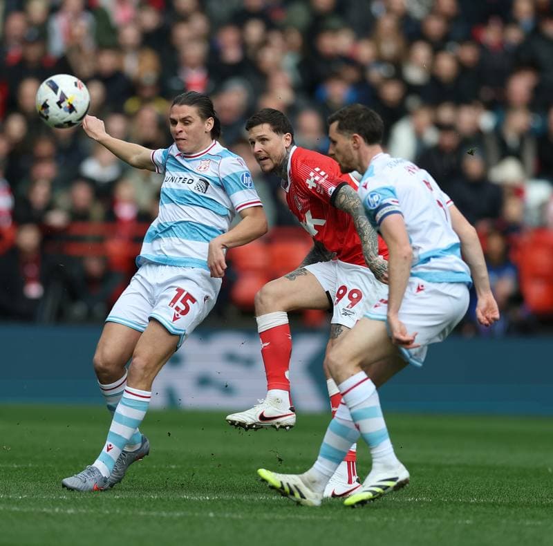 Football. Sky Bet Championship. Charlton Athletic - Wrexham. 28.02.2026