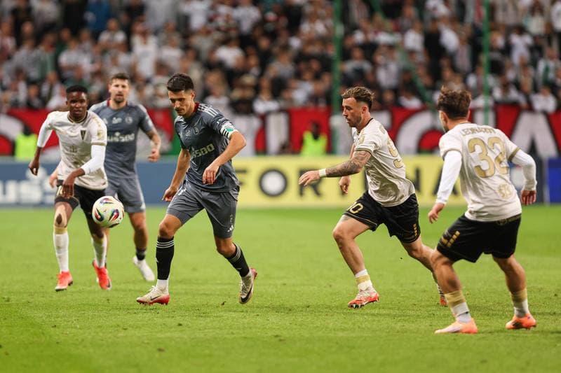 Football. PKO BP Ekstraklasa. Legia Warsaw - Pogon Szczecin. 28.09.2025