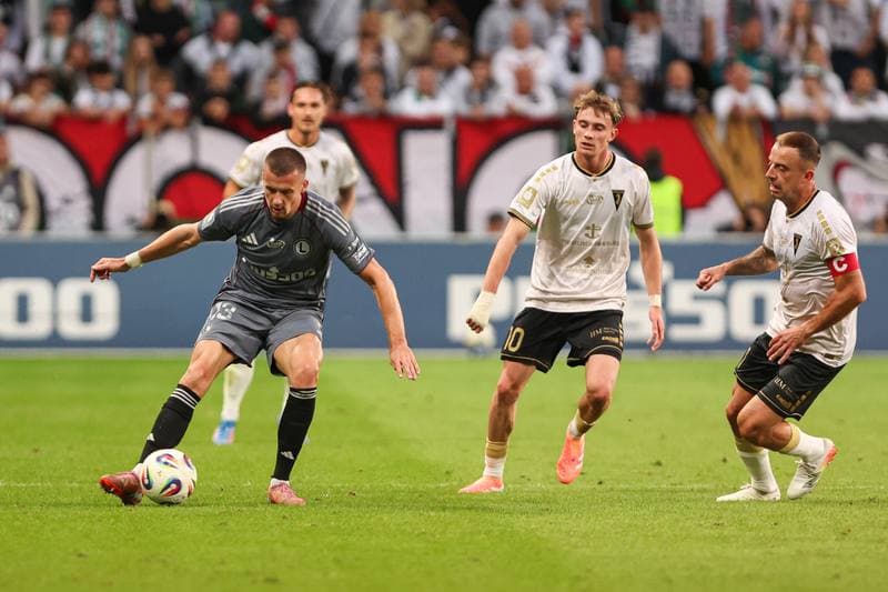 Football. PKO BP Ekstraklasa. Legia Warsaw - Pogon Szczecin. 28.09.2025