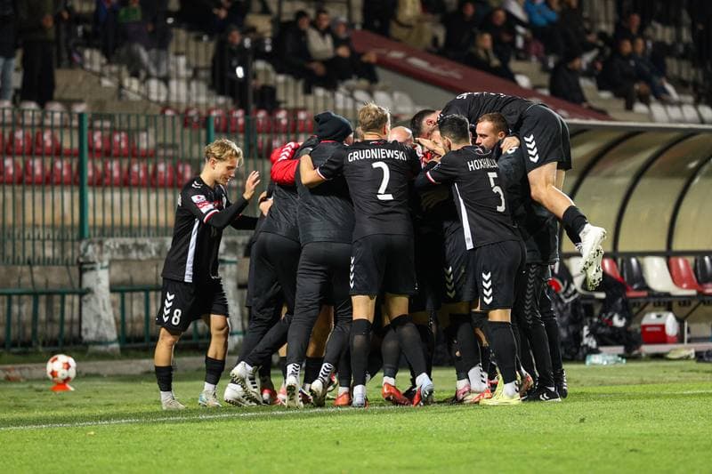 Football. Betclic I Liga. Polonia Warszawa - Polonia Bytom. 25.10.2025