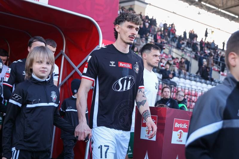 Football. Betclic 1 Liga. Polonia Warszawa - Slask Wroclaw. 10.04.2026