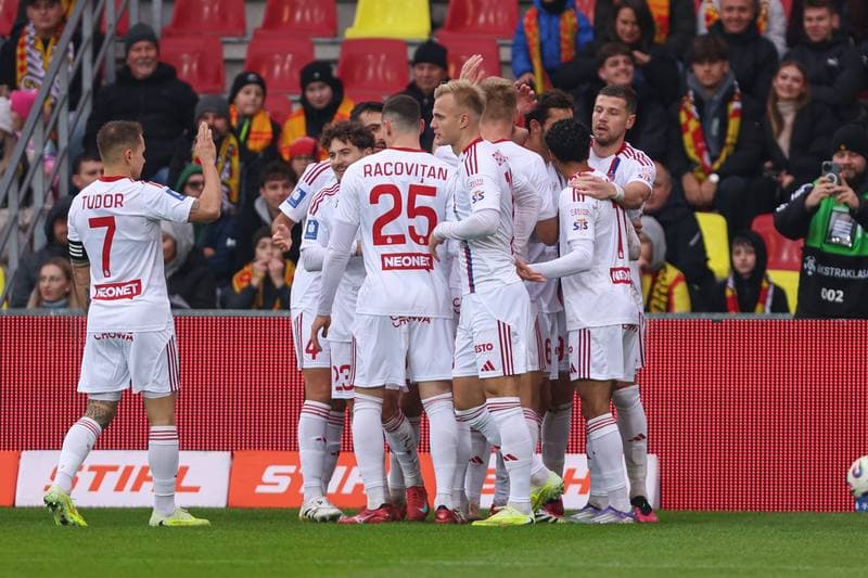 Football. PKO BP Ekstraklasa. Korona Kielce - Rakow Czestochowa. 09.11.2025