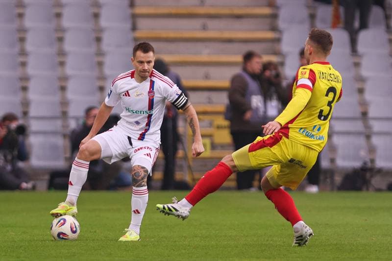 Football. PKO BP Ekstraklasa. Korona Kielce - Rakow Czestochowa. 09.11.2025