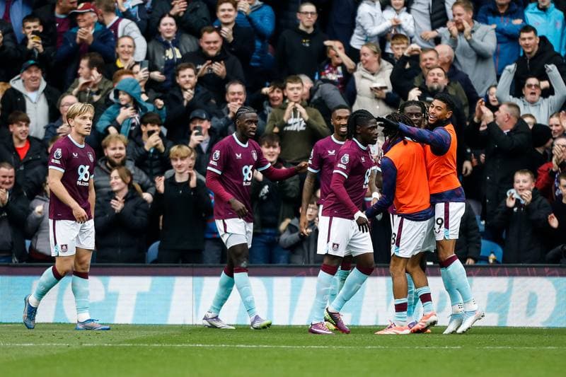 Football. Premier League. Burnley - Leeds United. 18.10.2025