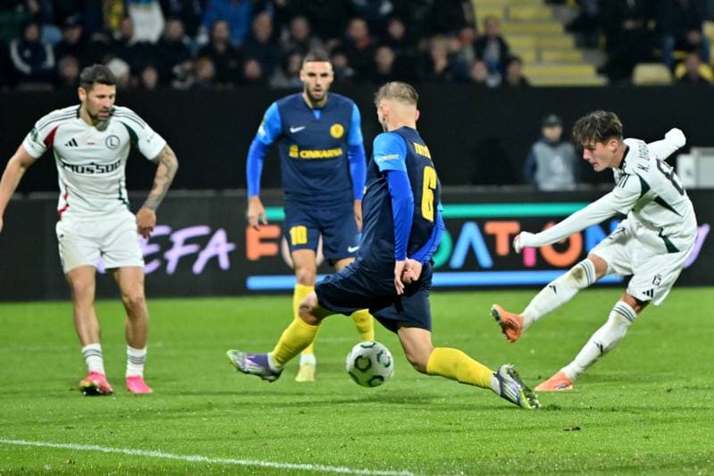 Football. UEFA Conference League. Celje - Legia Warsaw. 06.11.2025