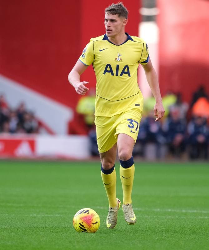 Football. Premier League. Nottingham Forest - Tottenham Hotspur. 14.12.2025