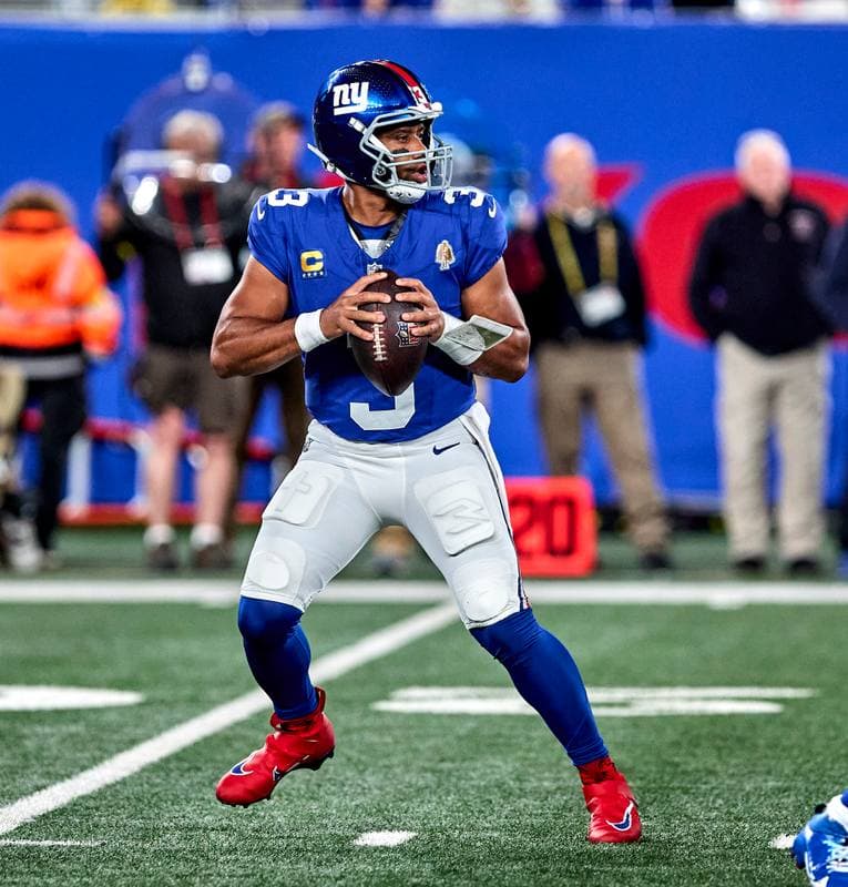 Football. NFL. Kansas City Chiefs - New York Giants. 21.09.2025
