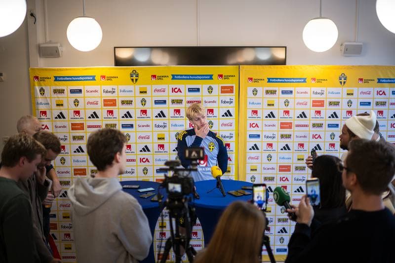Football. Sweden. Mixed Zone. 08.10.2025