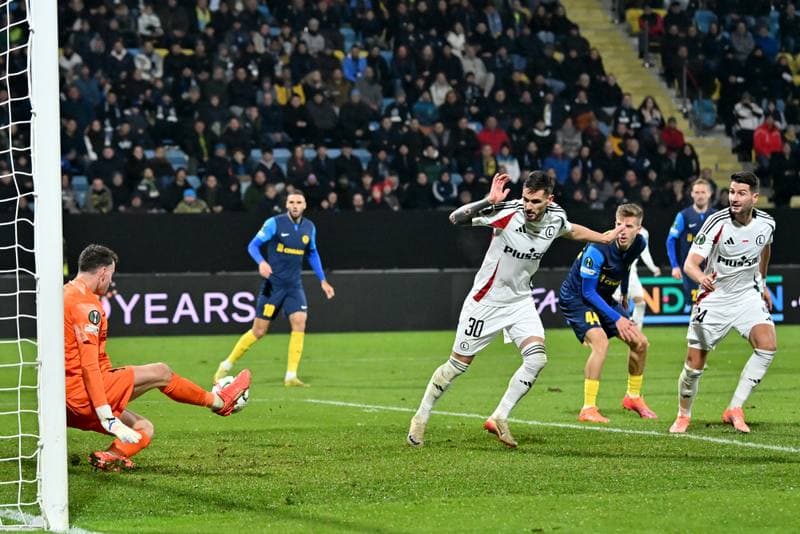 Football. UEFA Conference League. Celje - Legia Warsaw. 06.11.2025
