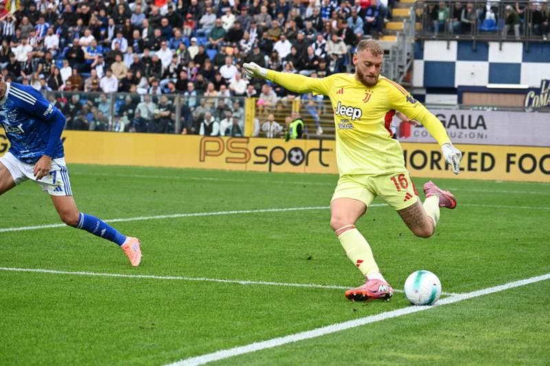 Football. Serie A. Como 1907 - Juventus FC. 19.10.2025