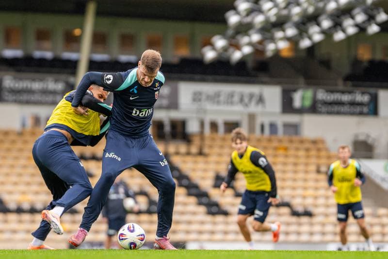 Football. Norway. Training. 07.10.2025