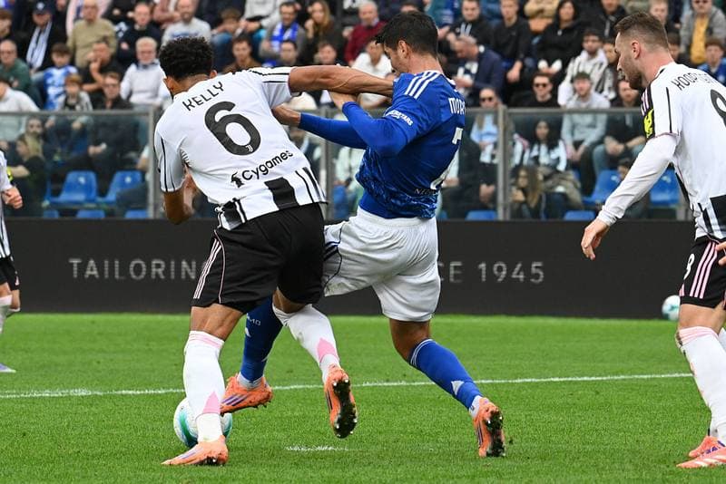Football. Serie A. Como 1907 - Juventus FC. 19.10.2025