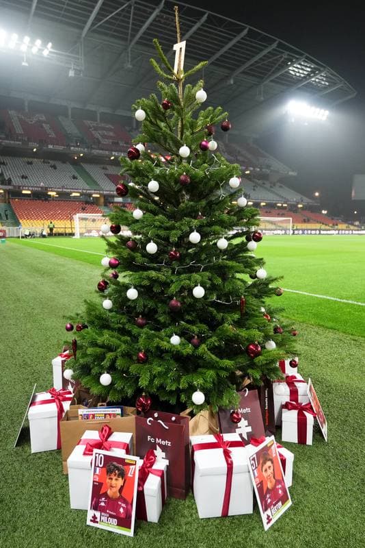Football. Ligue 1. FC Metz - Paris Saint-Germain. 13.12.2025