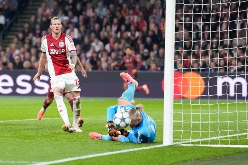 Football. UEFA Champions League. Ajax - Galatasaray. 05.11.2025