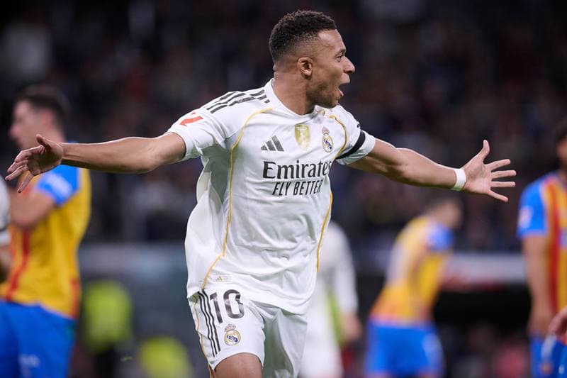 Football. La Liga. Real Madrid - Valencia. 01.11.2025