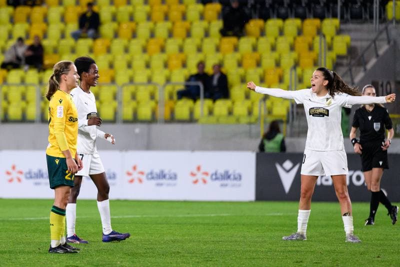 Football. UEFA Women's Europa Cup. Katowice - HAcken. 16.10.2025