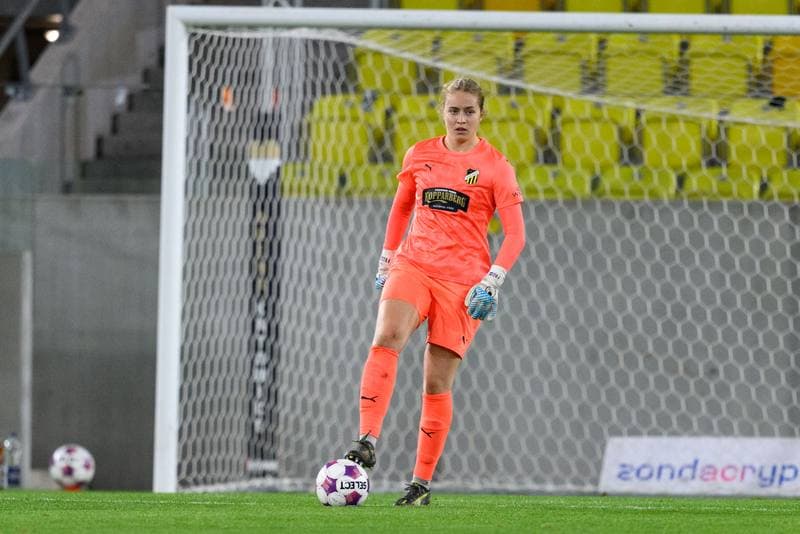 Football. UEFA Women's Europa Cup. Katowice - HAcken. 16.10.2025