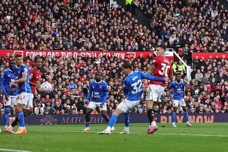 Football. Premier League. Manchester United - Sunderland. 04.10.2025