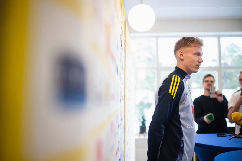 Football. Sweden. Mixed Zone. 08.10.2025