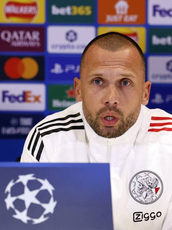 Football. Ajax. Training. 21.10.2025