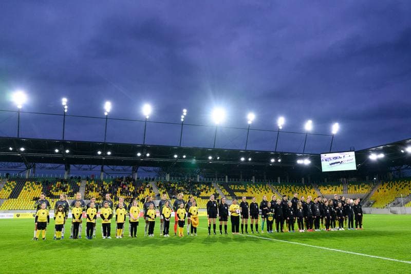 Football. UEFA Women's Europa Cup. Katowice - HAcken. 16.10.2025