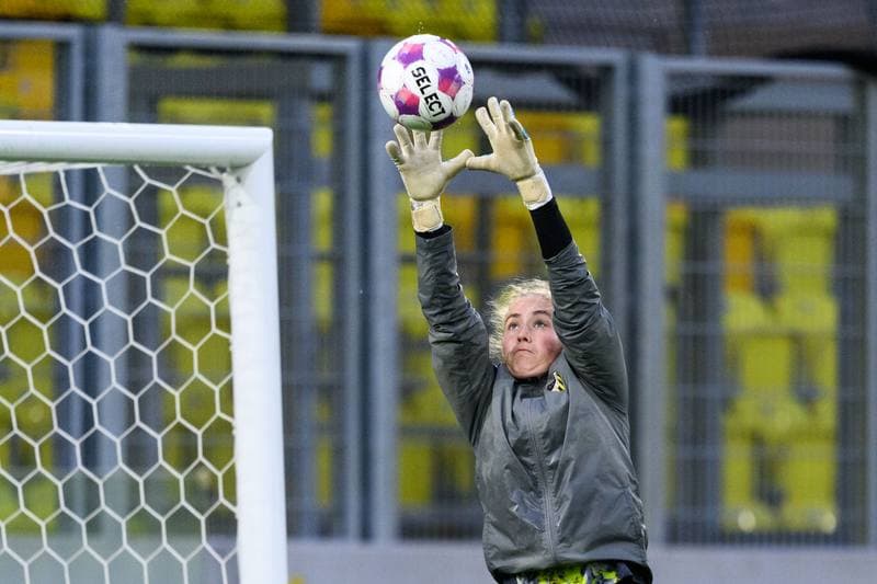 Football. UEFA Women's Europa Cup. Katowice - HAcken. 16.10.2025
