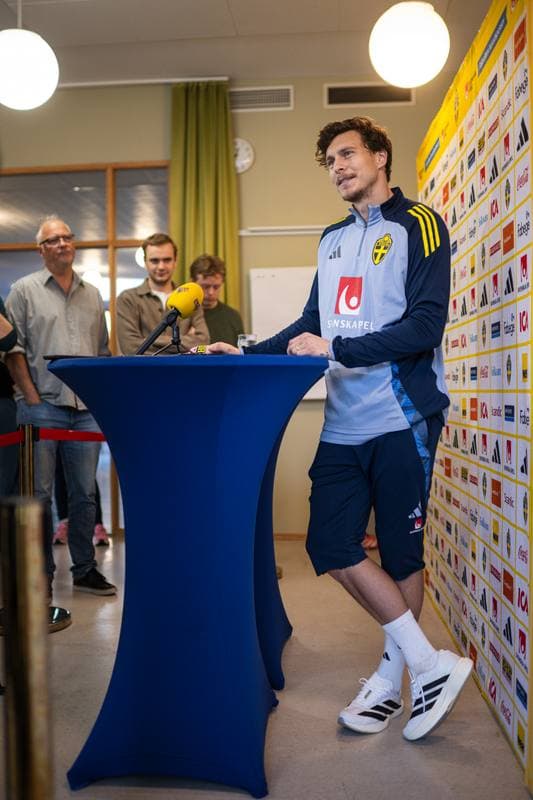 Football. Sweden. Mixed Zone. 08.10.2025