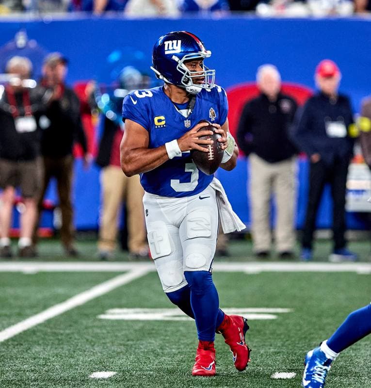Football. NFL. Kansas City Chiefs - New York Giants. 21.09.2025