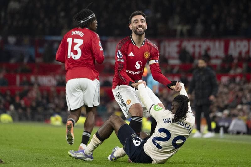 Football. Premier League. Manchester United - West Ham United. 04.12.2025