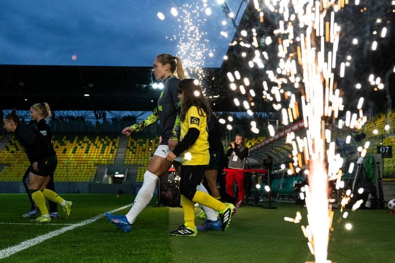 Football. UEFA Women's Europa Cup. Katowice - HAcken. 16.10.2025
