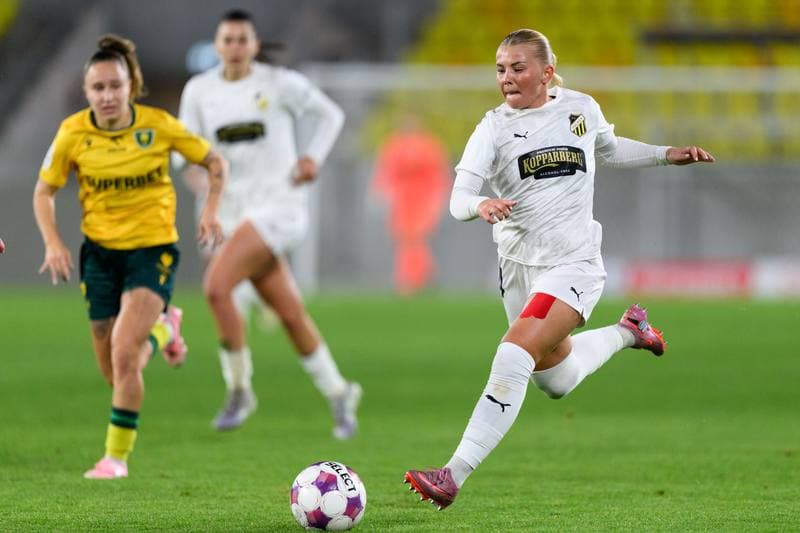 Football. UEFA Women's Europa Cup. Katowice - HAcken. 16.10.2025
