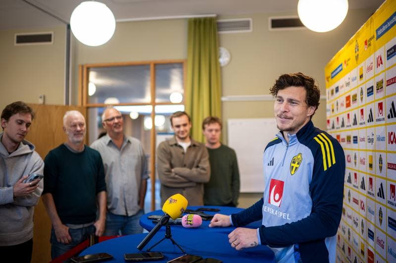 Football. Sweden. Mixed Zone. 08.10.2025
