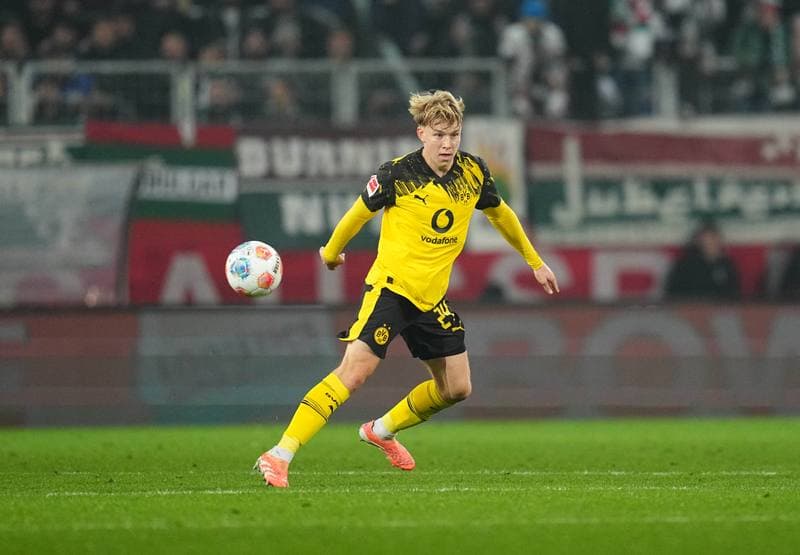 Football. 1. Bundesliga. FC Augsburg - Borussia Dortmund. 31.10.2025